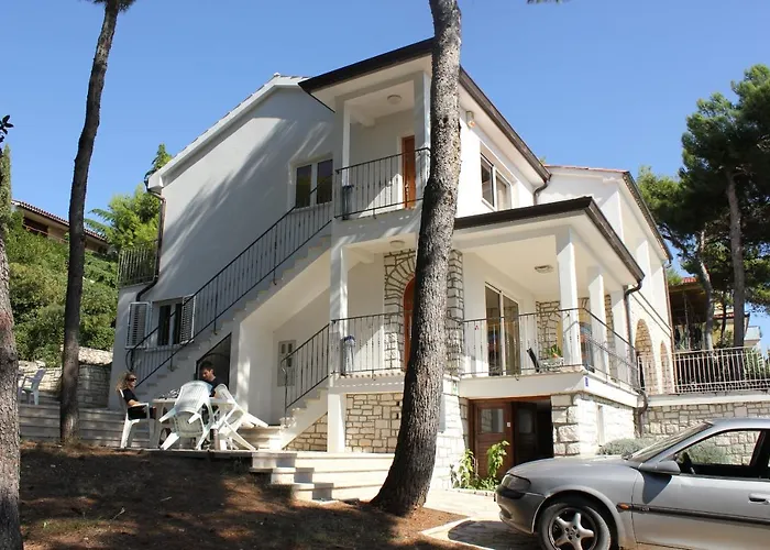 Apartments By The Sea Rovinj - 3373